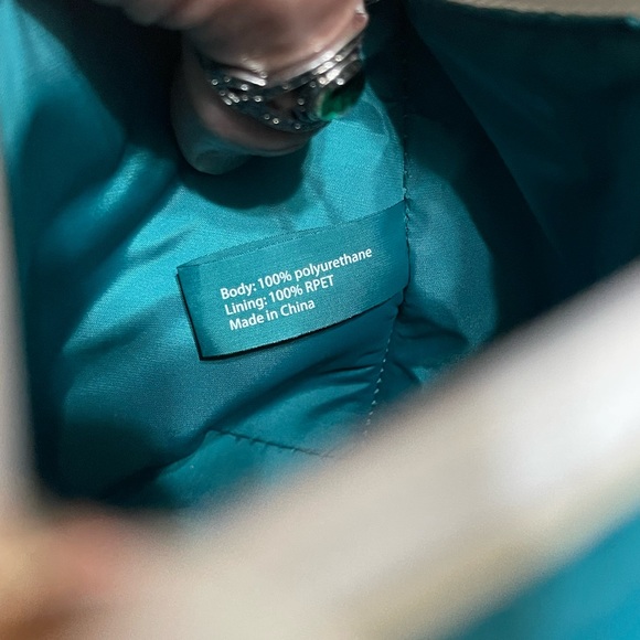 Brand New La Mer Top-Zip Cosmetic Bag/Make-up Case In Green 8.5” X 3” - Picture 3 of 6